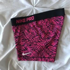 Nike Pro DriFit Shorts | Pink, Small